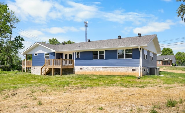 466 Lafayette Rd, Clarksville, TN 37042 - rear view of property featuring roof with shingles, a wooden deck, central AC, and crawl space