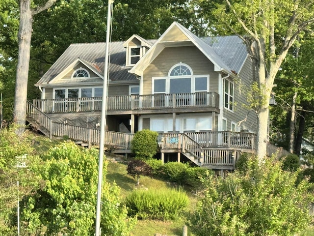 view of front facade featuring a deck