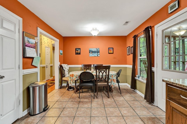 100 Treeann Ln, Ringgold, GA 30736 - dining room with light tile patterned floors, visible vents, and baseboards
