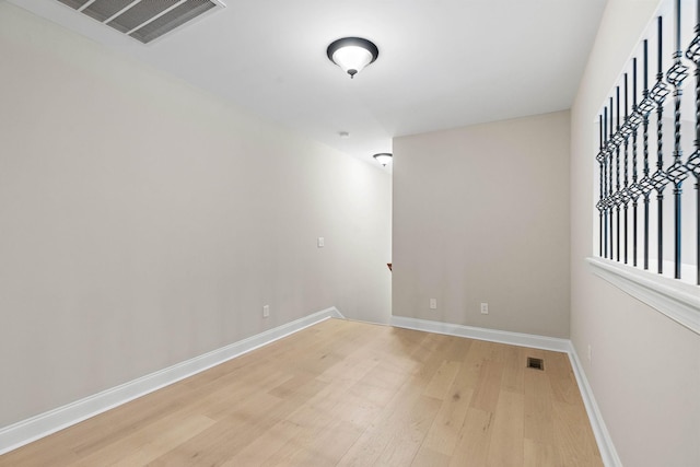 3201 Aspen Grove Dr Unit L8, Franklin, TN 37067 - empty room featuring baseboards, light wood-style flooring, and visible vents