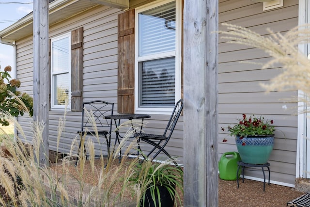 1883 Sawgrass Ln, Chapel Hill, TN 37034 - view of side of home with crawl space