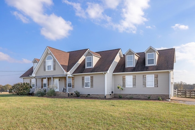 1883 Sawgrass Ln, Chapel Hill, TN 37034 - view of front of home with a shingled roof, crawl space, fence, a porch, and a front lawn