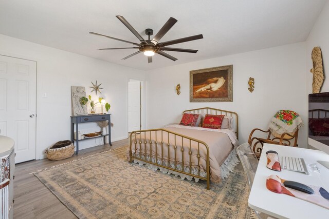 1883 Sawgrass Ln, Chapel Hill, TN 37034 - bedroom with ceiling fan and wood finished floors