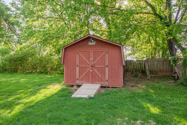 102 Lakeside Dr, Columbia, TN 38401 - view of shed with fence