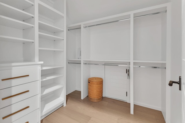 7091 Anna Dr, Brentwood, TN 37027 - walk in closet featuring light wood-style flooring