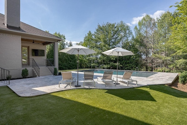 9710 Onyx Ln, Brentwood, TN 37027 - pool featuring a yard and a patio area