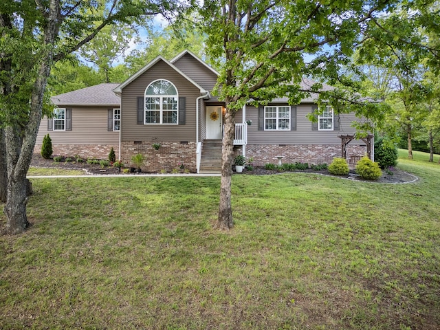 1356 Sayles Cir, Lawrenceburg, TN 38464 - single story home featuring a front lawn and brick siding