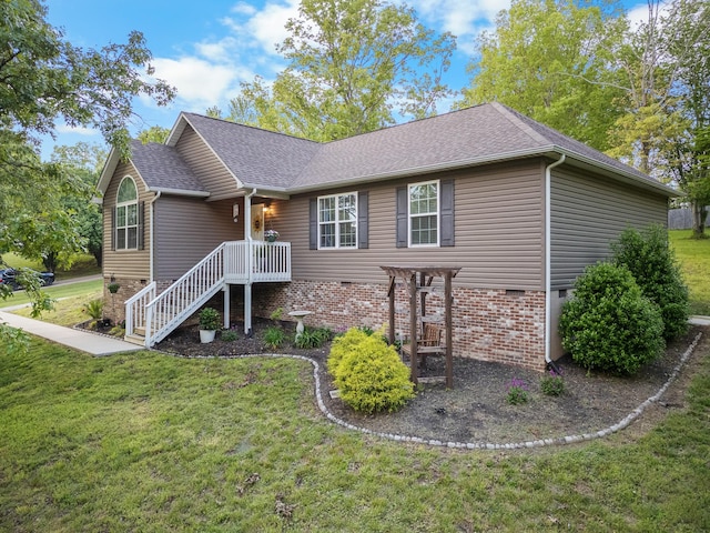 1356 Sayles Cir, Lawrenceburg, TN 38464 - single story home featuring a front lawn and roof with shingles