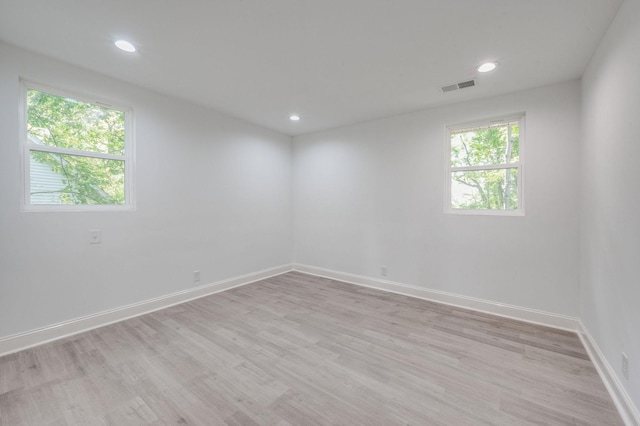 117 Apollo Ct W, Antioch, TN 37013 - unfurnished room with recessed lighting, baseboards, visible vents, and light wood-style flooring