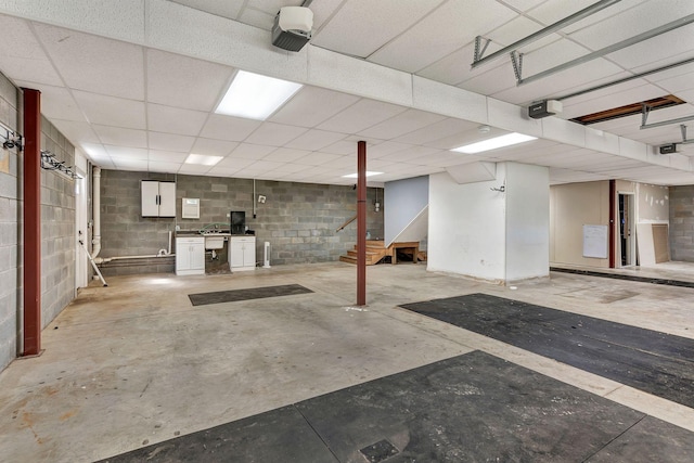 1012 Carrs Creek Blvd, Greenbrier, TN 37073 - interior space featuring concrete block wall