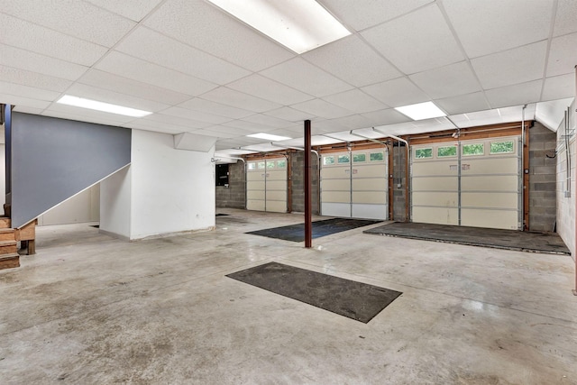 1012 Carrs Creek Blvd, Greenbrier, TN 37073 - view of garage