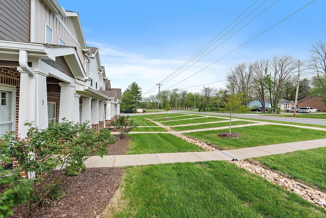 4325 Ashland City Hwy Unit 8, Nashville, TN 37218 - view of yard