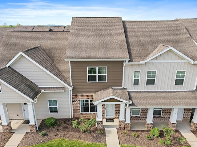 4325 Ashland City Hwy Unit 8, Nashville, TN 37218 - townhome / multi-family property featuring brick siding and board and batten siding