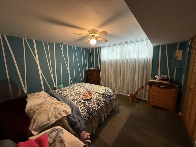 bedroom featuring a ceiling fan