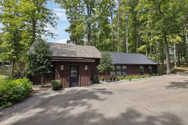 5715 Greenbrier Rd, Franklin, TN 37064 - view of front facade