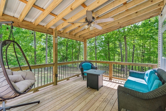 1005 Lauren Cir, Burns, TN 37029 - deck featuring a ceiling fan