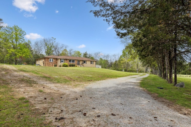 921 Cooks Rd, Mount Juliet, TN 37122 - view of front of house with dirt driveway and a front yard