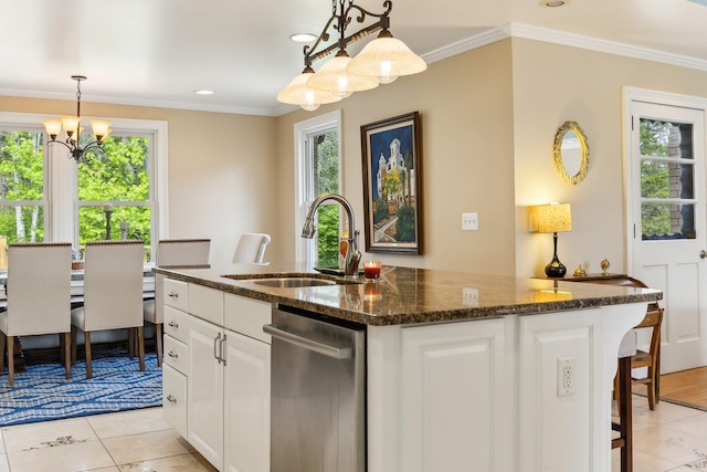 921 Cooks Rd, Mount Juliet, TN 37122 - kitchen featuring a kitchen island with sink, light tile patterned flooring, a sink, dishwasher, and a notable chandelier
