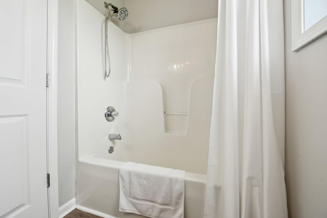 817 Stableford Rd, Oak Grove, KY 42262 - full bath with baseboards and shower / tub combo with curtain