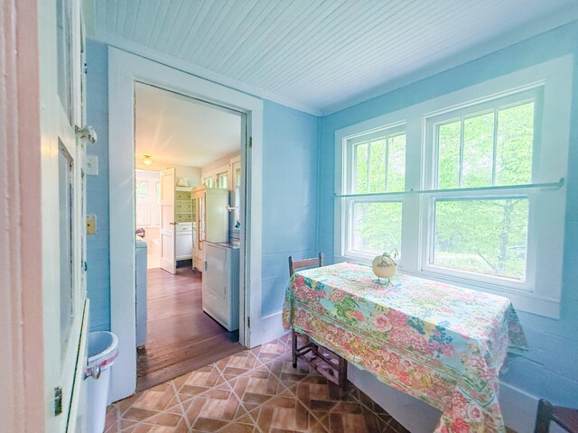 dining space featuring tile patterned flooring