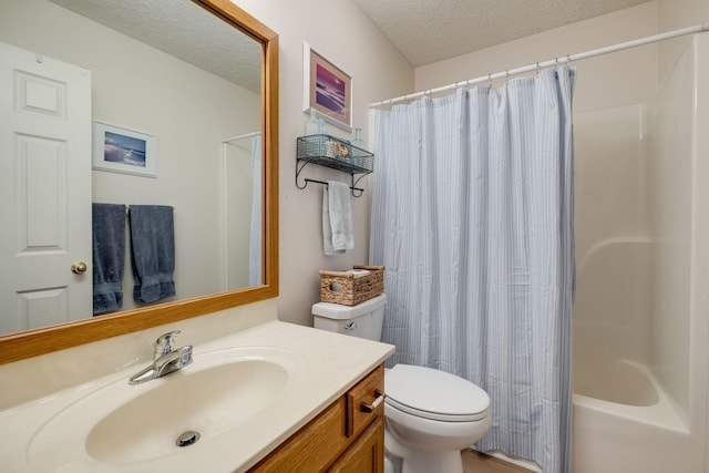 2510 Port Kembla Dr, Mount Juliet, TN 37122 - full bath with vanity, a textured ceiling, shower / bath combo, and toilet