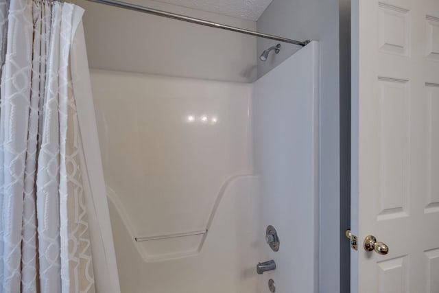 2510 Port Kembla Dr, Mount Juliet, TN 37122 - full bathroom with shower / bath combo and a textured ceiling