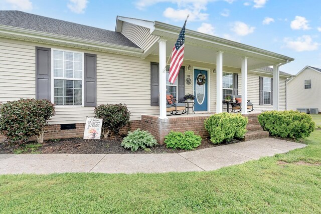 110 Broomsage Cir, Unionville, TN 37180 - view of front of property with a porch, a front lawn, and crawl space