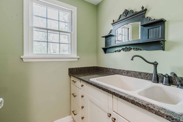 bathroom with vanity