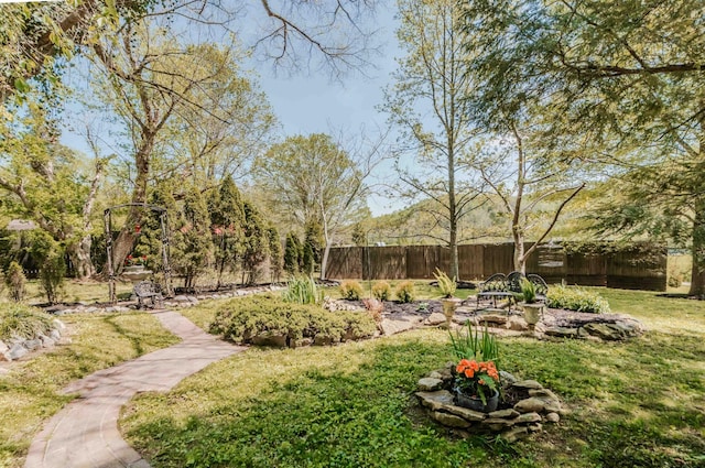 view of yard featuring fence