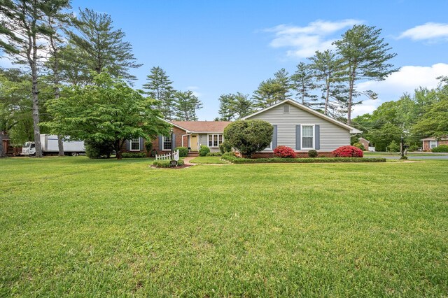 533 Mckaig Rd, Murfreesboro, TN 37127 - single story home with a front lawn