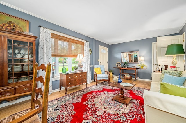 533 Mckaig Rd, Murfreesboro, TN 37127 - living area featuring baseboards, ornamental molding, and wood finished floors
