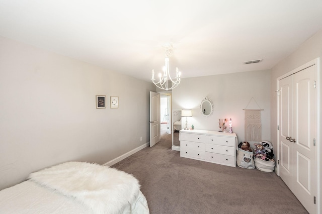 196 Dayflower Dr, Hendersonville, TN 37075 - carpeted bedroom with baseboards, an inviting chandelier, visible vents, and a closet