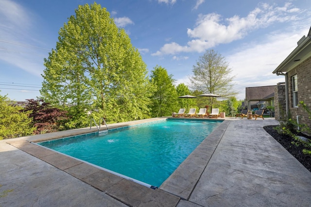 743 Fontwell Ln, Franklin, TN 37064 - outdoor pool featuring a patio