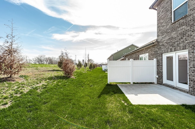 view of yard with a patio area