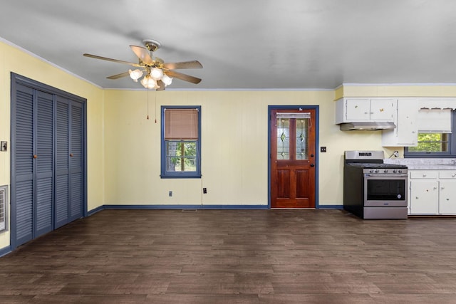 1759 Summertown Hwy, Hohenwald, TN 38462 - kitchen with a ceiling fan, dark wood-style flooring, stainless steel gas range, ornamental molding, and under cabinet range hood