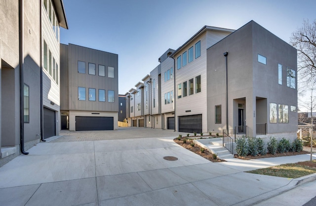 view of road featuring a residential view