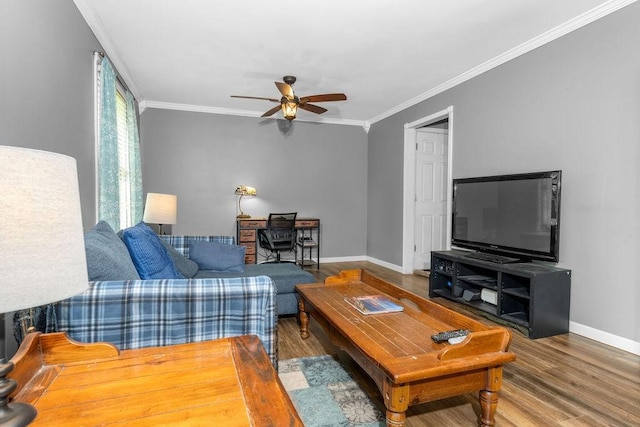418 Mason Ln, Goodlettsville, TN 37072 - living room with baseboards, a ceiling fan, crown molding, and wood finished floors