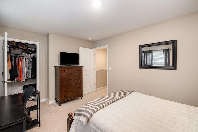 156 Cecil Rd, Lebanon, TN 37087 - bedroom featuring light colored carpet, a closet, baseboards, and an office area