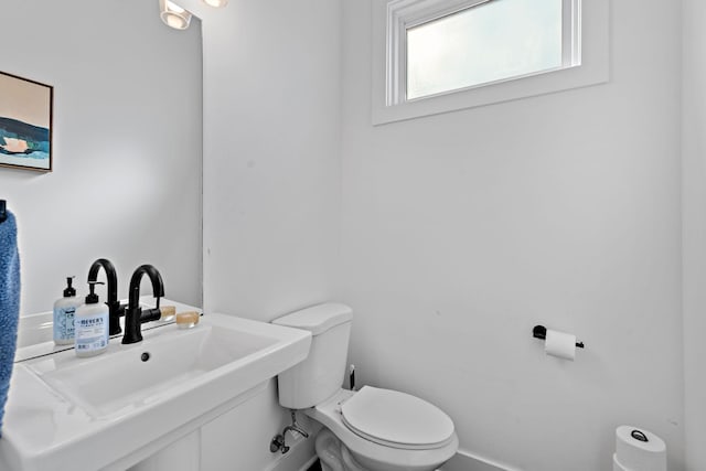 1811 Meridian St, Nashville, TN 37207 - half bath with toilet and a sink