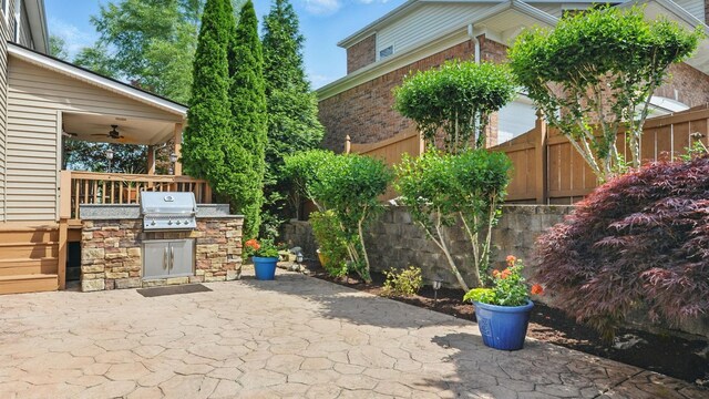 1011 Gatewick Ct, Franklin, TN 37067 - view of patio / terrace with a ceiling fan