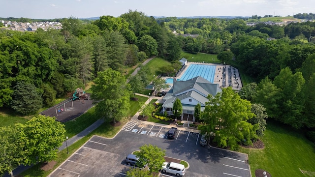 1011 Gatewick Ct, Franklin, TN 37067 - aerial view of a pool and a heavily wooded area