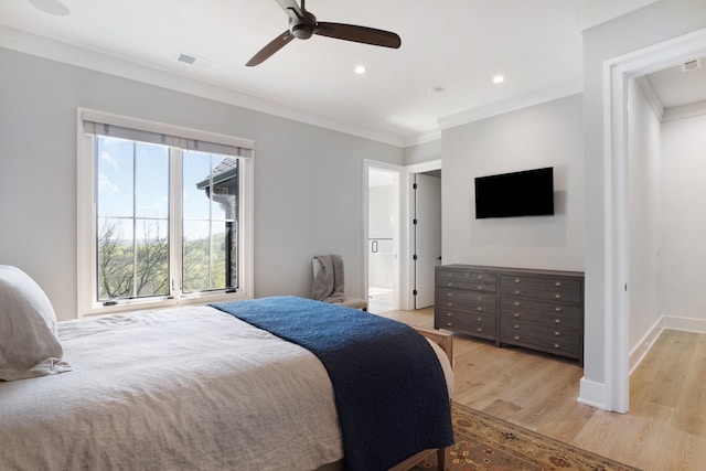 bedroom with light wood finished floors, recessed lighting, a ceiling fan, visible vents, and ornamental molding