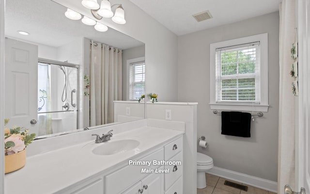 433 Stanford Dr, Flintstone, GA 30725 - full bathroom with visible vents, tile patterned flooring, toilet, and curtained shower