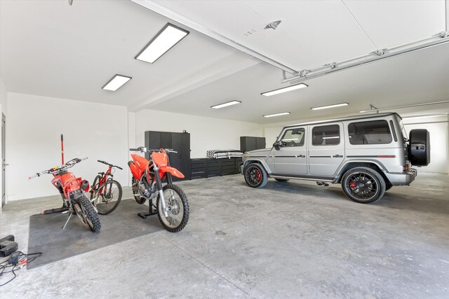 7314 Dug Hill Rd, Bon Aqua, TN 37025 - view of garage