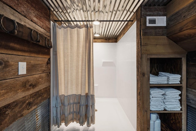 223 Kennett Rd, Old Hickory, TN 37138 - bathroom with visible vents and a shower