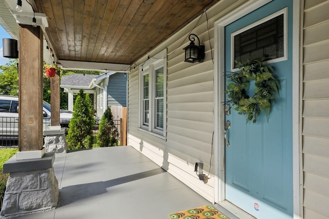 view of patio / terrace with covered porch