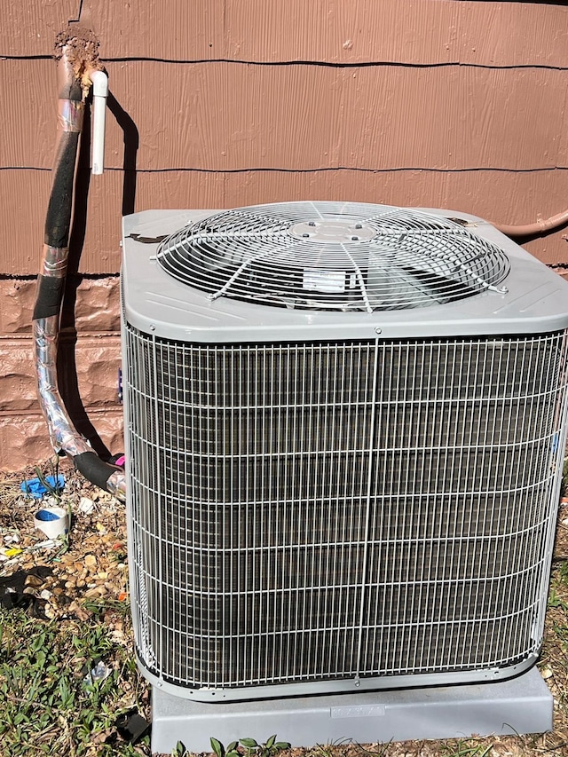 419 Hawkins Ave, Murfreesboro, TN 37130 - details featuring cooling unit