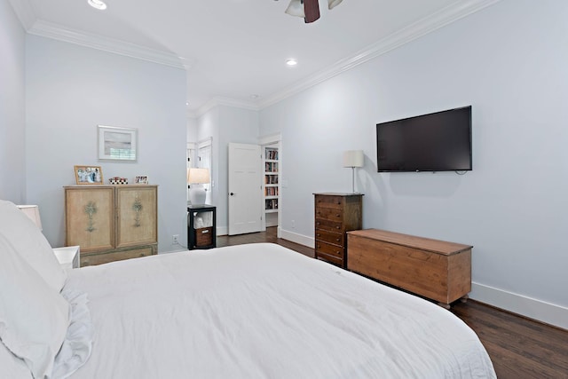 bedroom featuring crown molding, ceiling fan, recessed lighting, baseboards, and dark wood-type flooring
