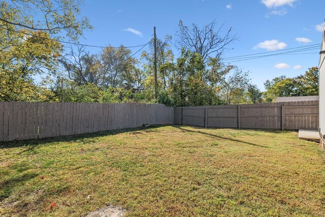 534 Greenwood Ave, Clarksville, TN 37040 - view of yard with a fenced backyard