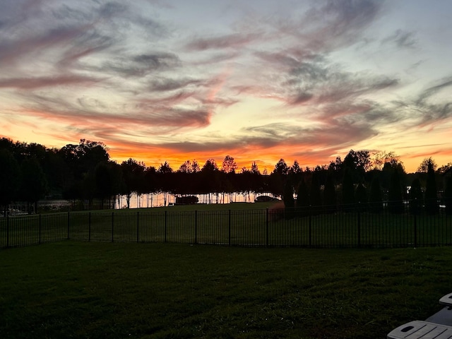 129 Kathryn Adele Ln, Mount Juliet, TN 37122 - view of yard at dusk